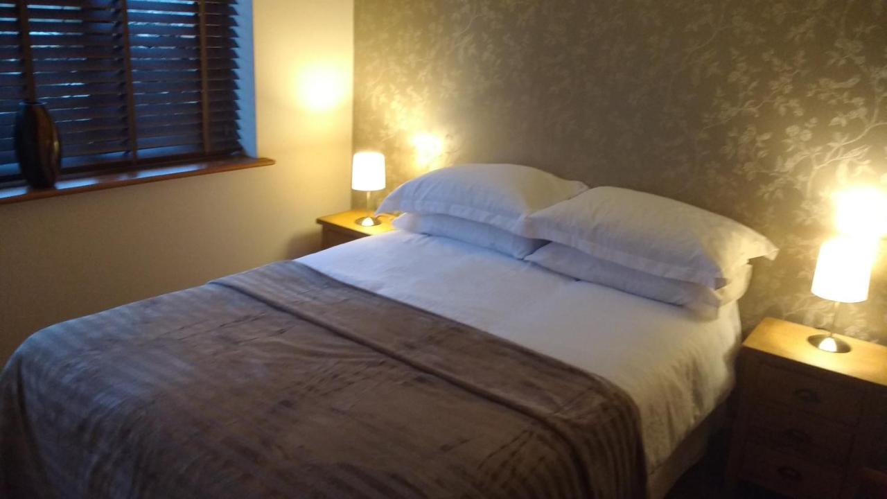بيتربرو Highfields Holidays Bed & Breakfast المظهر الخارجي الصورة
