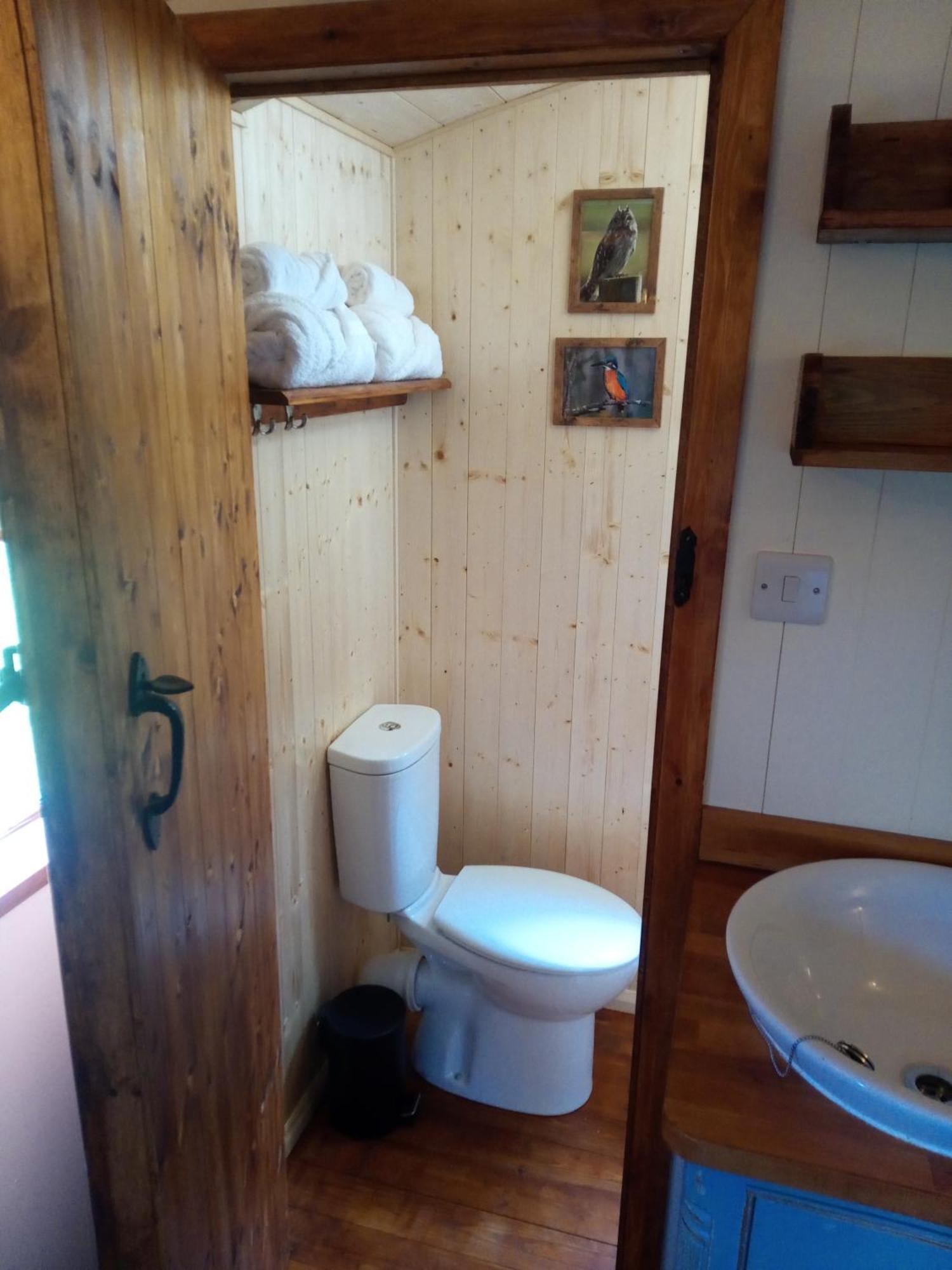 بيتربرو Highfields Holidays Bed & Breakfast المظهر الخارجي الصورة