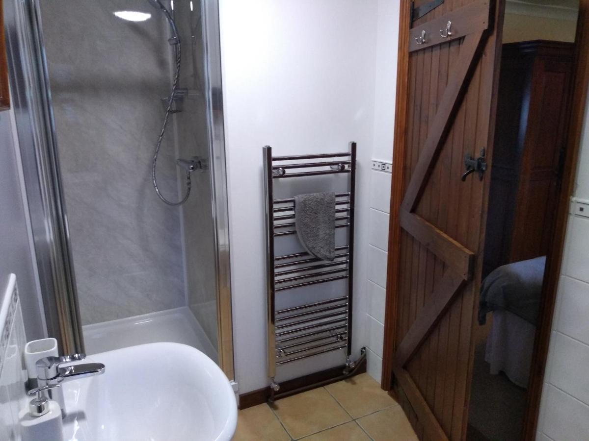 بيتربرو Highfields Holidays Bed & Breakfast المظهر الخارجي الصورة