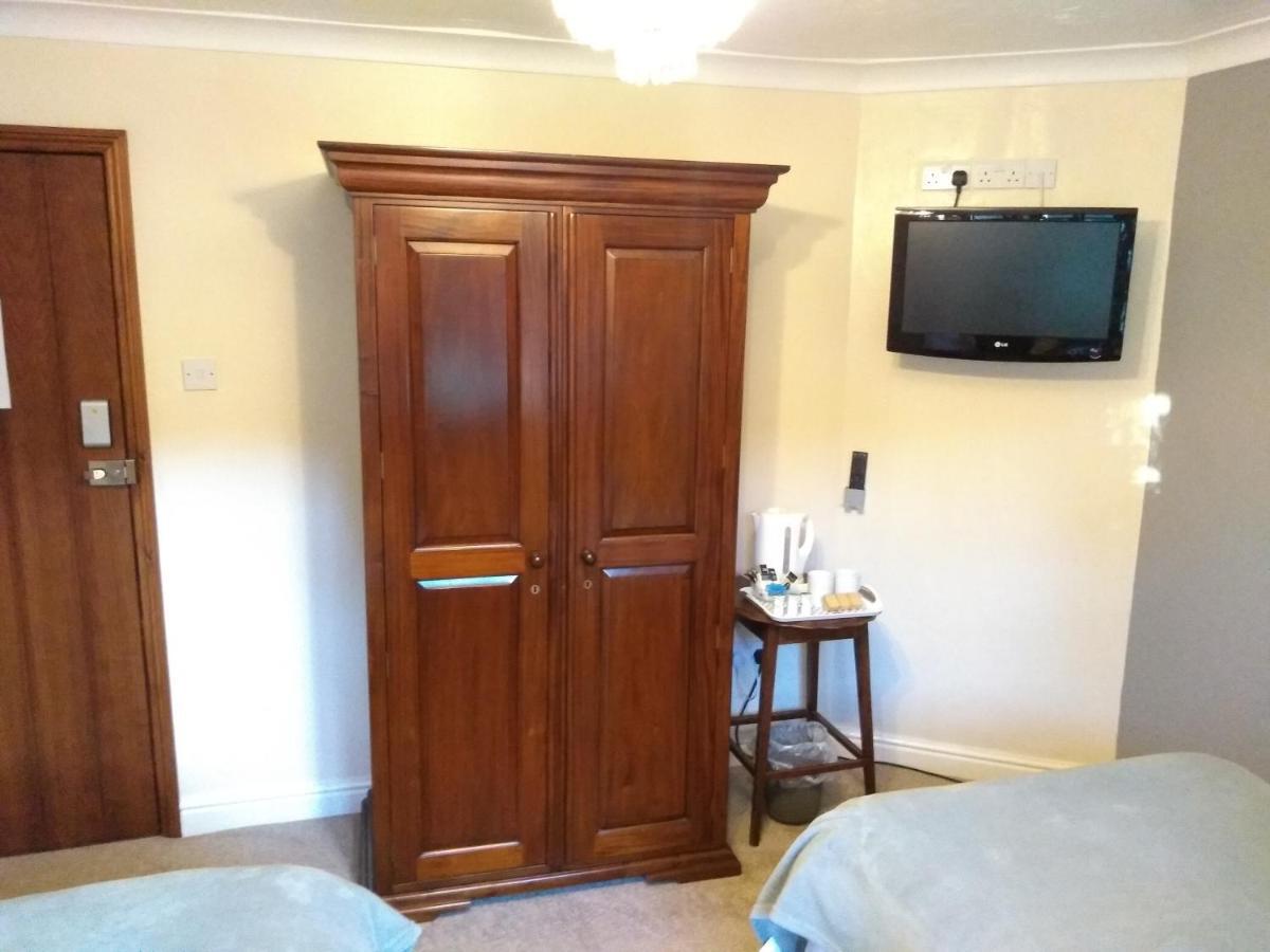بيتربرو Highfields Holidays Bed & Breakfast المظهر الخارجي الصورة
